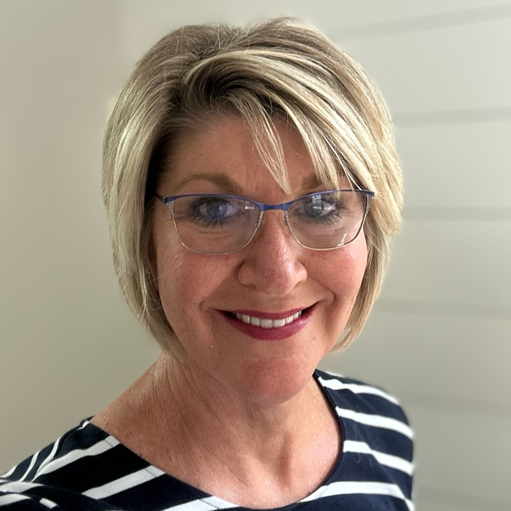 Meet your Posher, Lynette
